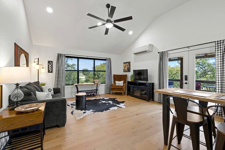 Cabins (United States of America, Fredericksburg, Texas)