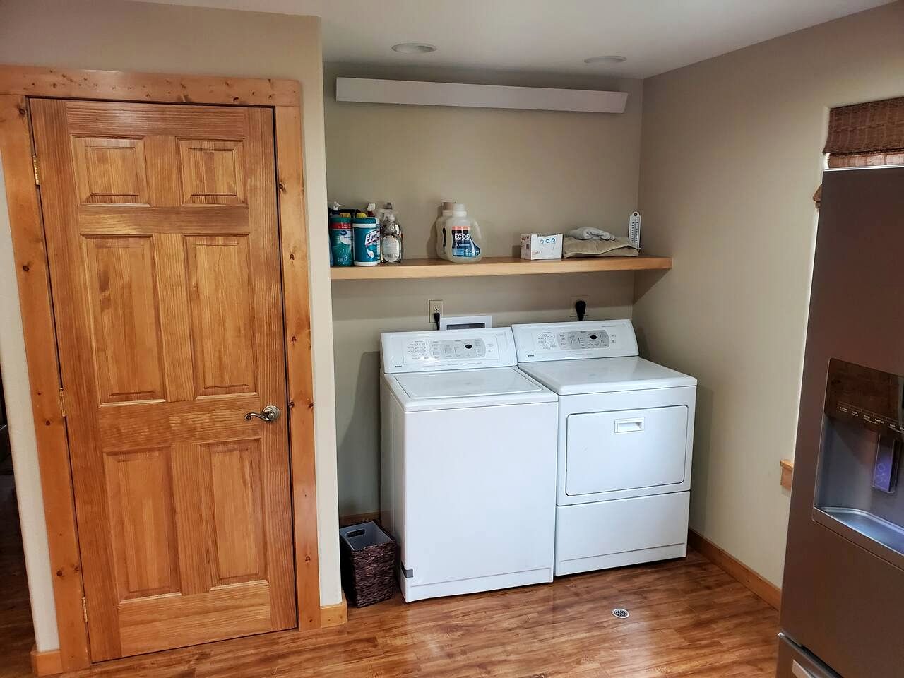 Beautiful Cabin with Fire Pit and Deck in Foxpark, Wyoming