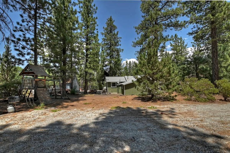 Cabins (United States of America, Big Bear Lake, California)