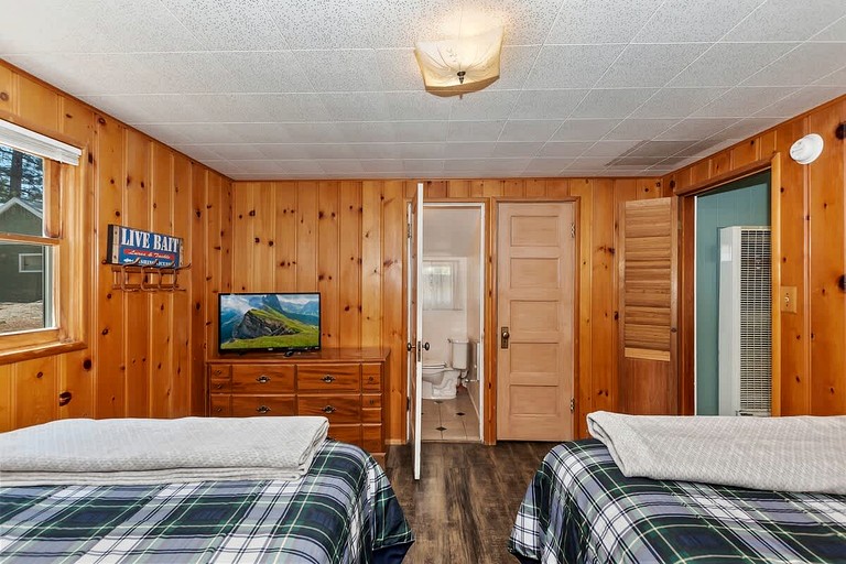 Cabins (United States of America, Big Bear Lake, California)