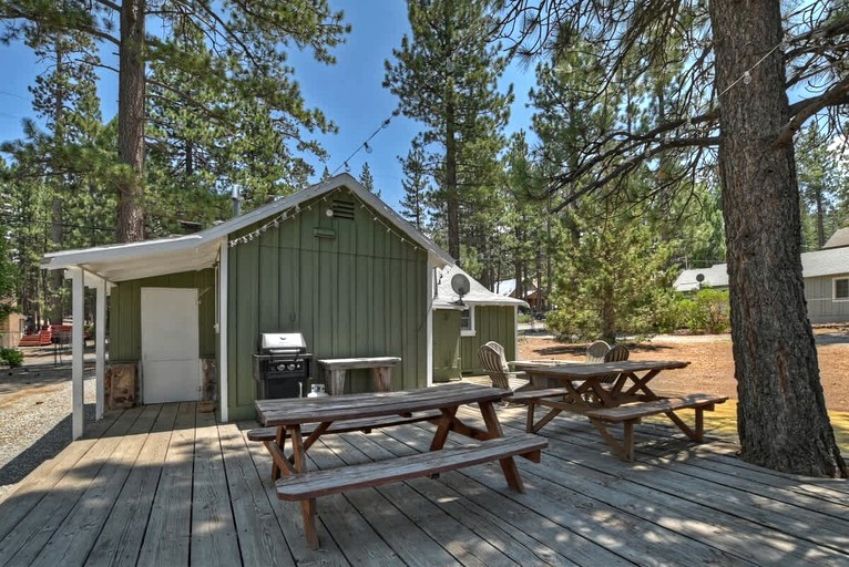 Cabins (United States of America, Big Bear Lake, California)