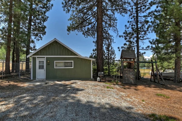 Cabins (United States of America, Big Bear Lake, California)