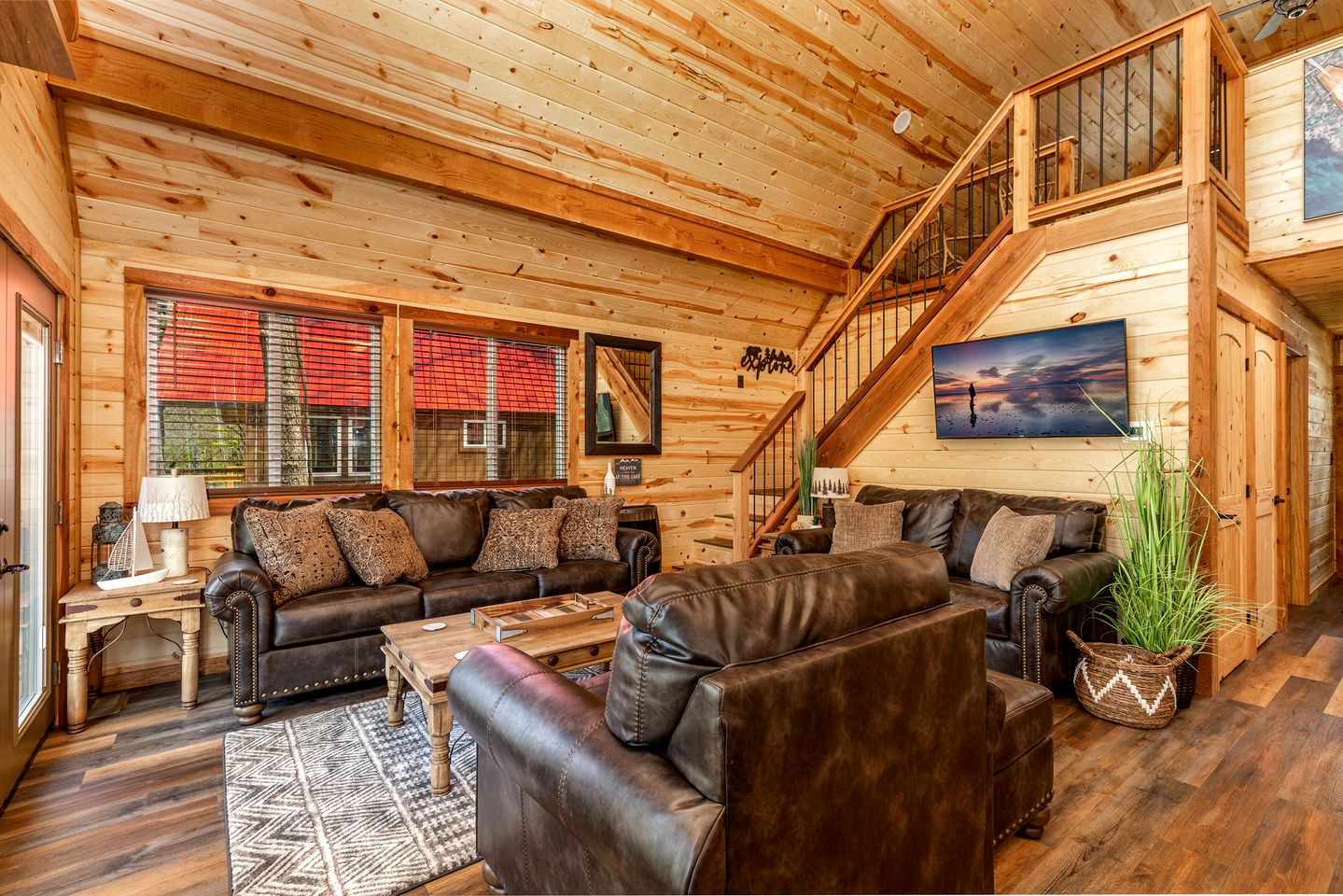 Beautiful Cabin Overlooking the Grand Lake in Oklahoma