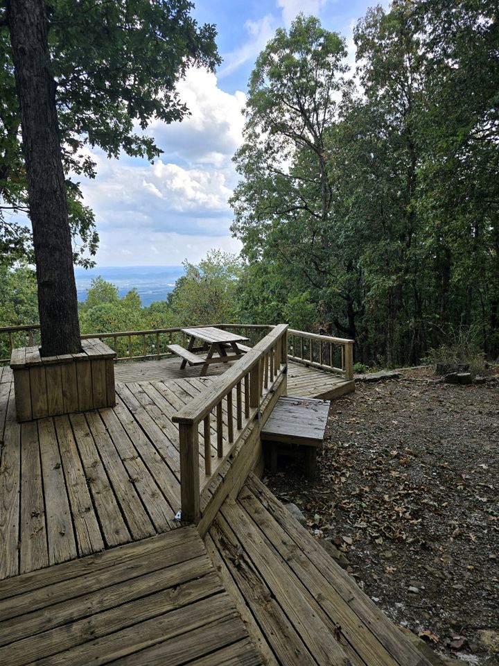 Beautiful Cabin with Spectacular Views for an Unforgettable Getaway in Nature near Rising Fawn, Georgia