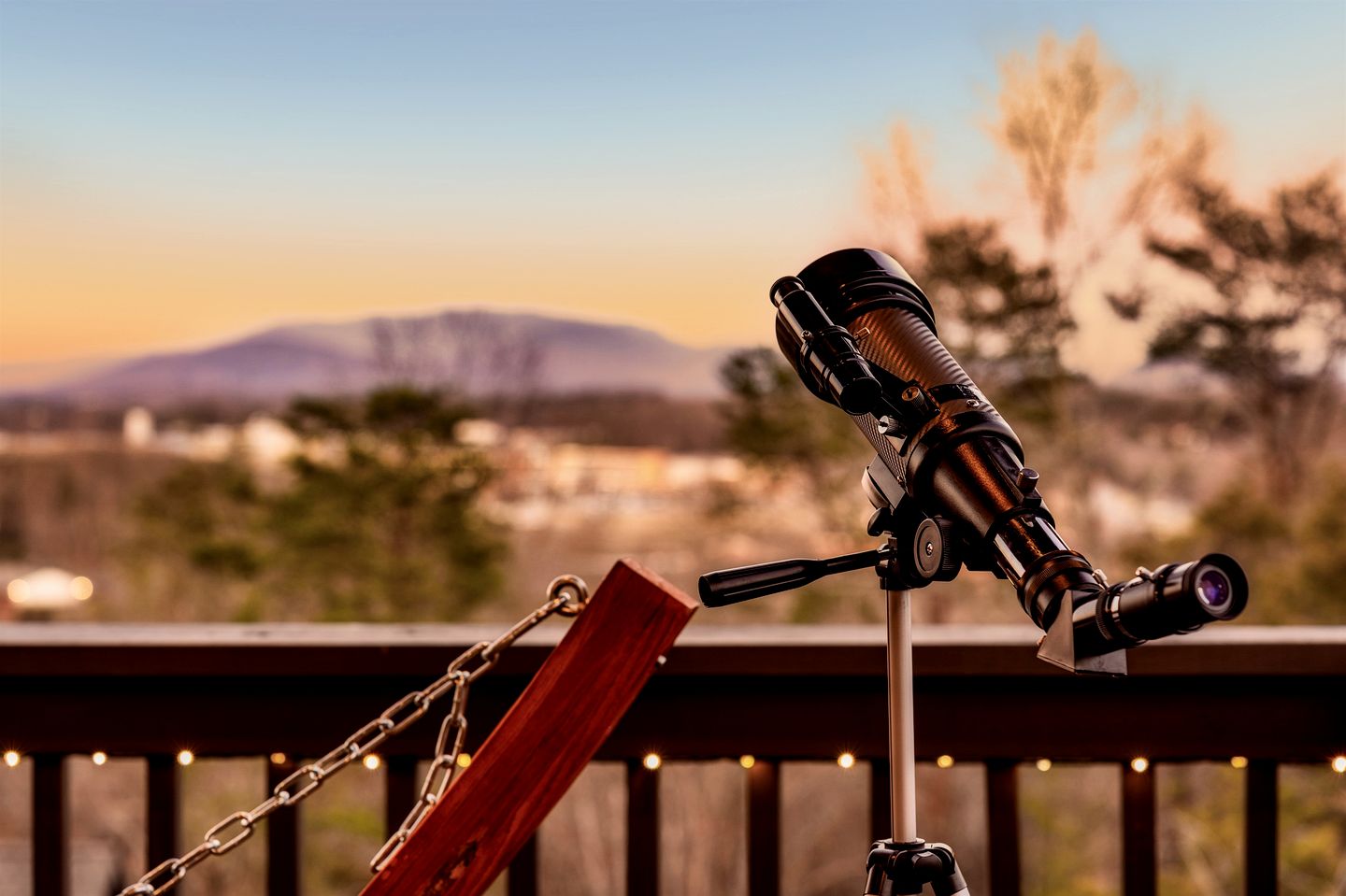 Beautiful Cabin with Private Hot Tub and Panoramic Views of the Great Smoky Mountains on the Skydeck, Minutes from Dollywood