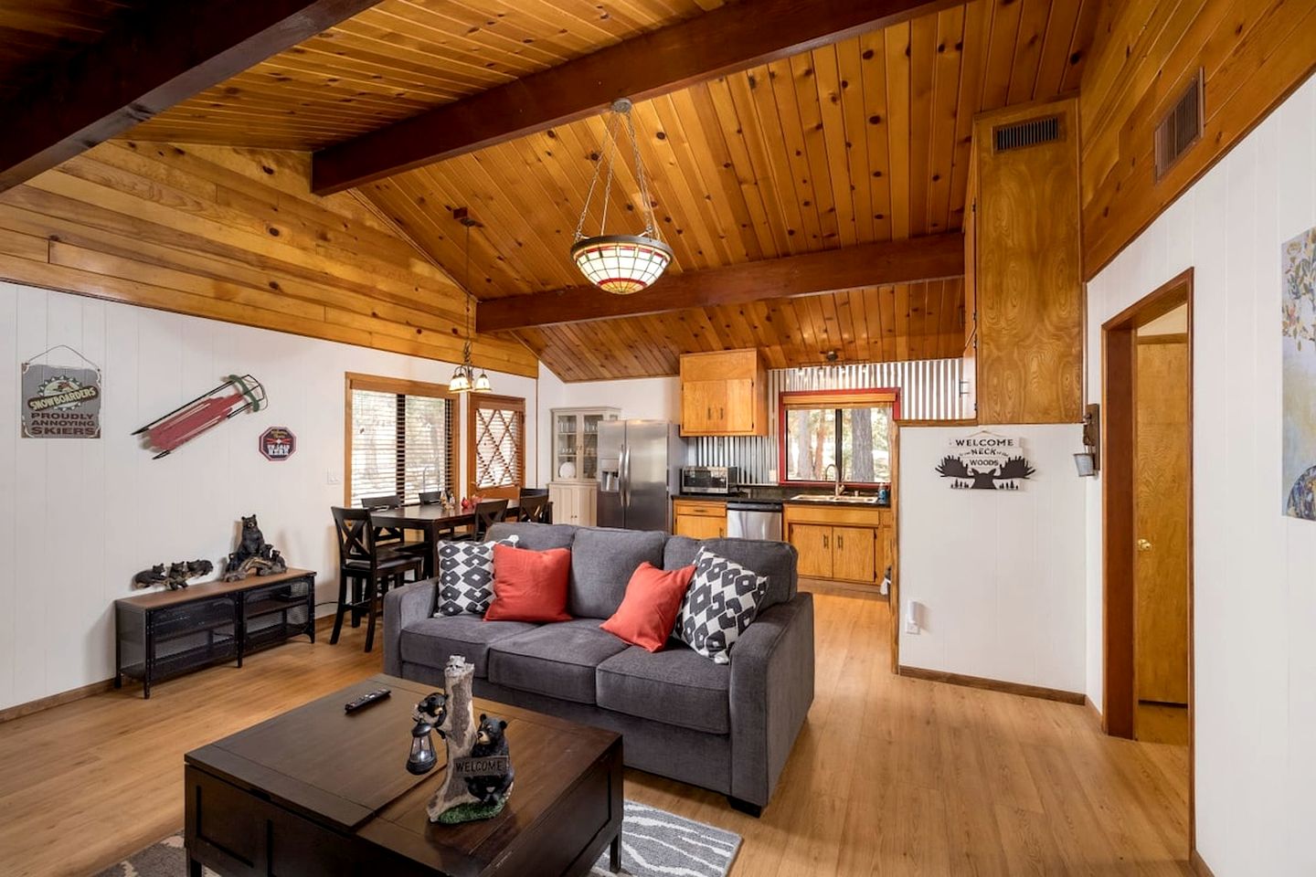 Comfy Cabin with Fireplace and Outdoor BBQ in California