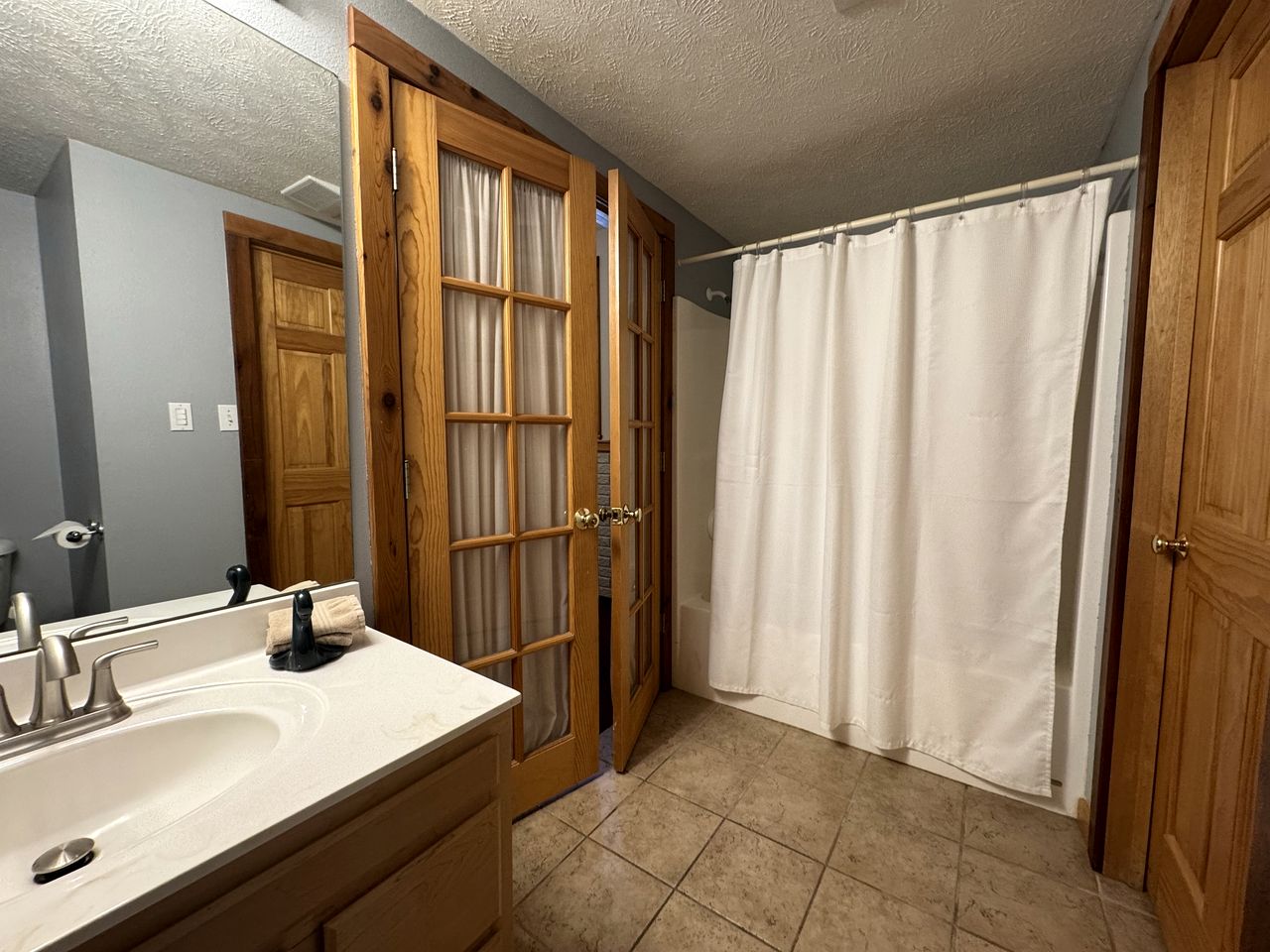 Beautiful Comfy Cabin Perfect for Families with Spa in Arkansas