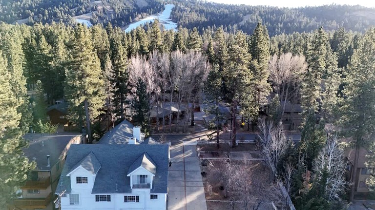 Cottages (United States of America, Big Bear Lake, California)