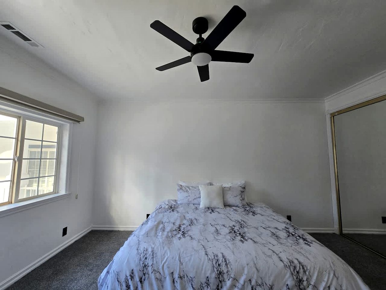 Beautiful Cottage Close to Great Hiking Trails in Big Bear Lake, California