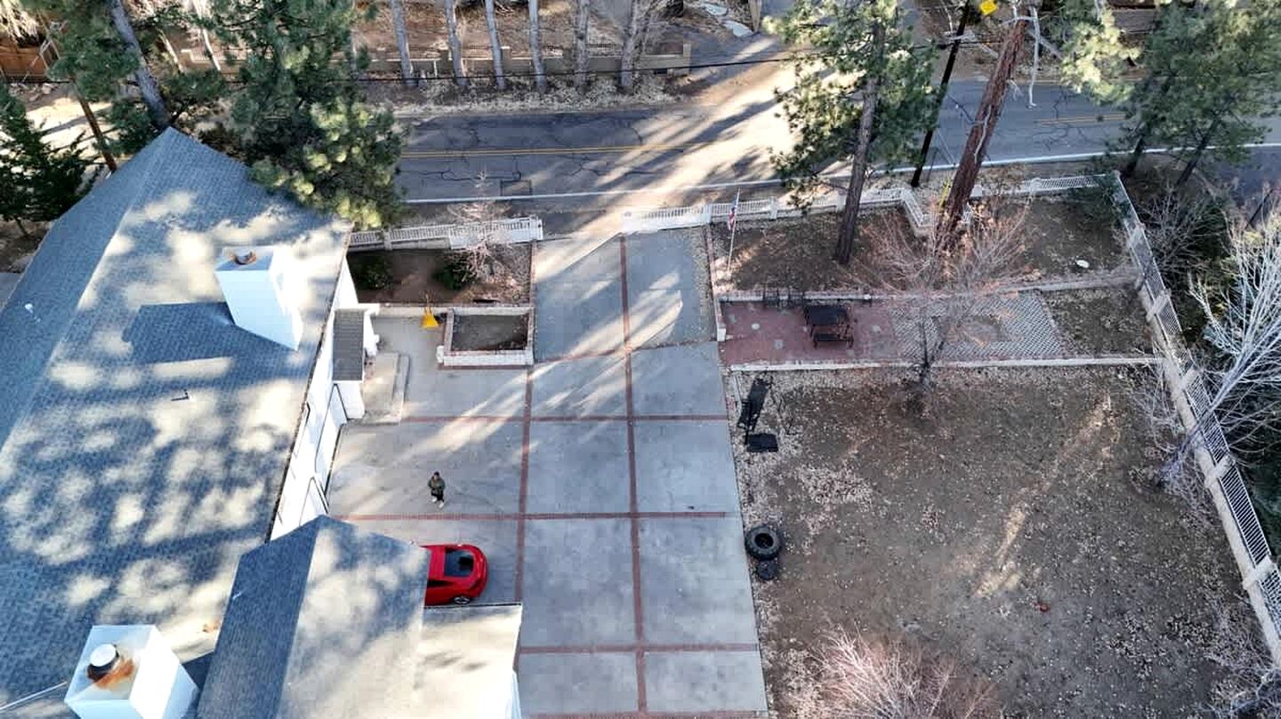 Beautiful Cottage Close to Great Hiking Trails in Big Bear Lake, California