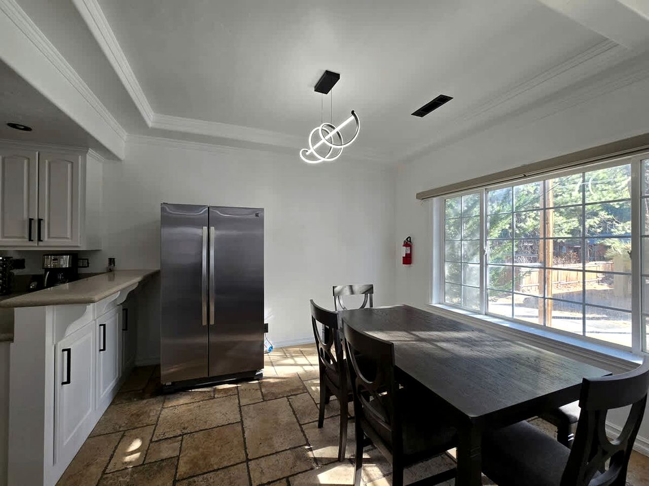 Beautiful Cottage Close to Great Hiking Trails in Big Bear Lake, California