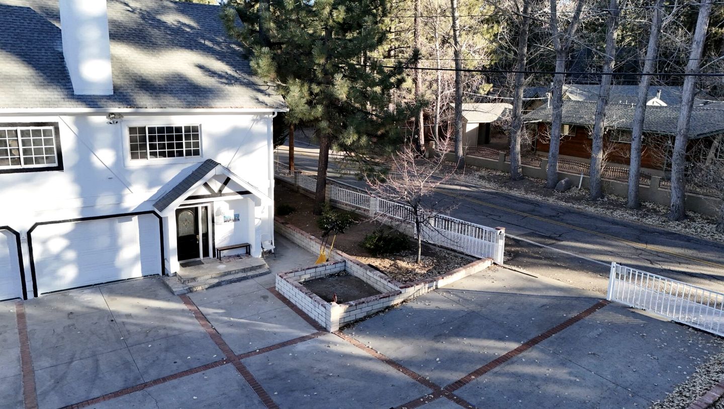Beautiful Cottage Close to Great Hiking Trails in Big Bear Lake, California