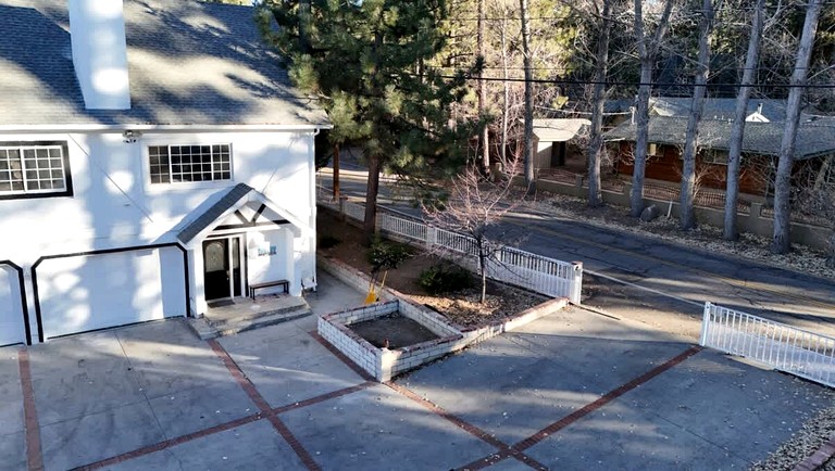 Cottages (United States of America, Big Bear Lake, California)