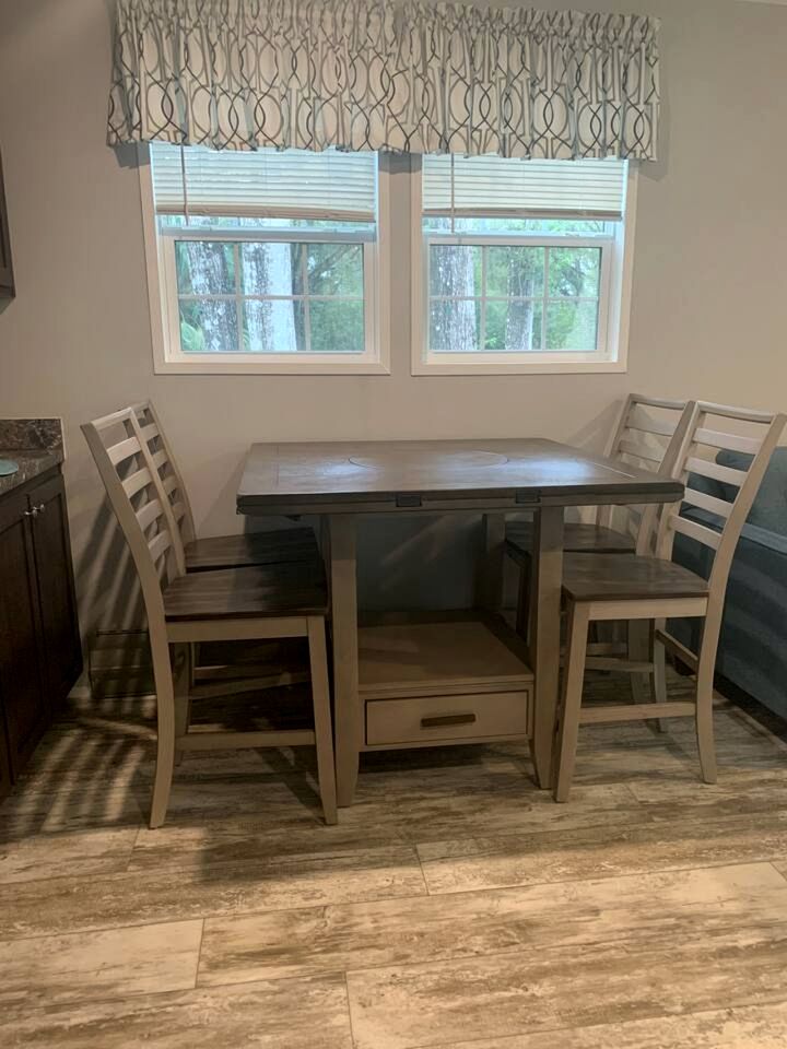 Beautiful Cottage with Fire Pit and Barbecue in Dunnellon, Florida