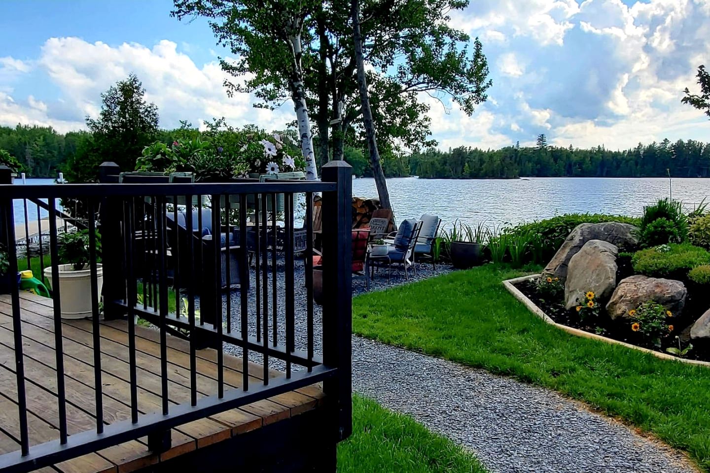 Beautiful Cottage with Lovely Outdoor Living with Views in Maine