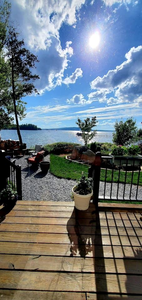 Beautiful Cottage with Lovely Outdoor Living with Views in Maine