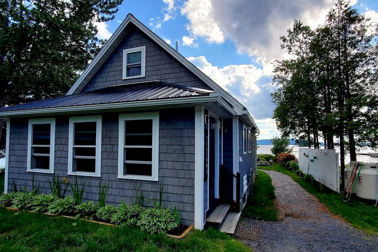 Cottages (United States of America, Lily Bay Township, Maine)