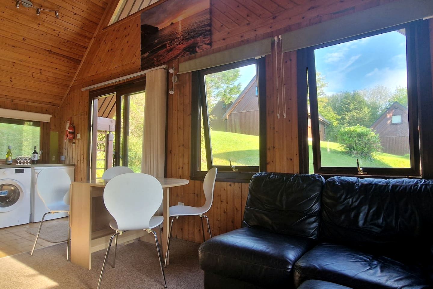 Beautiful Cottage with Swimming Pool in Helstone, England