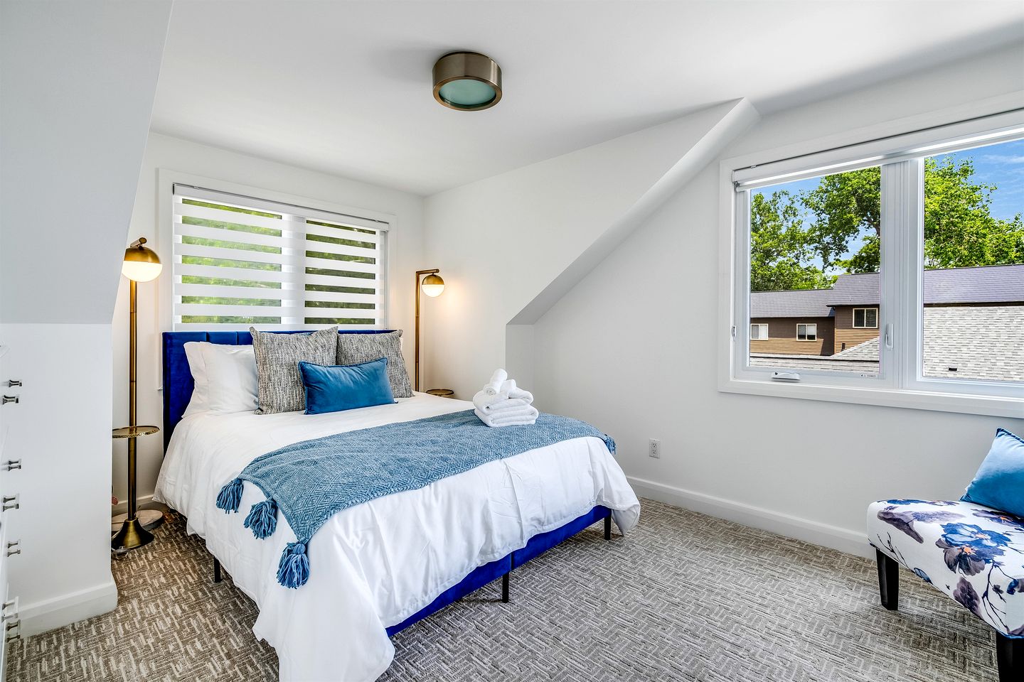 Beautiful Cottage with Swimming Pool in Kingsville, Ontario