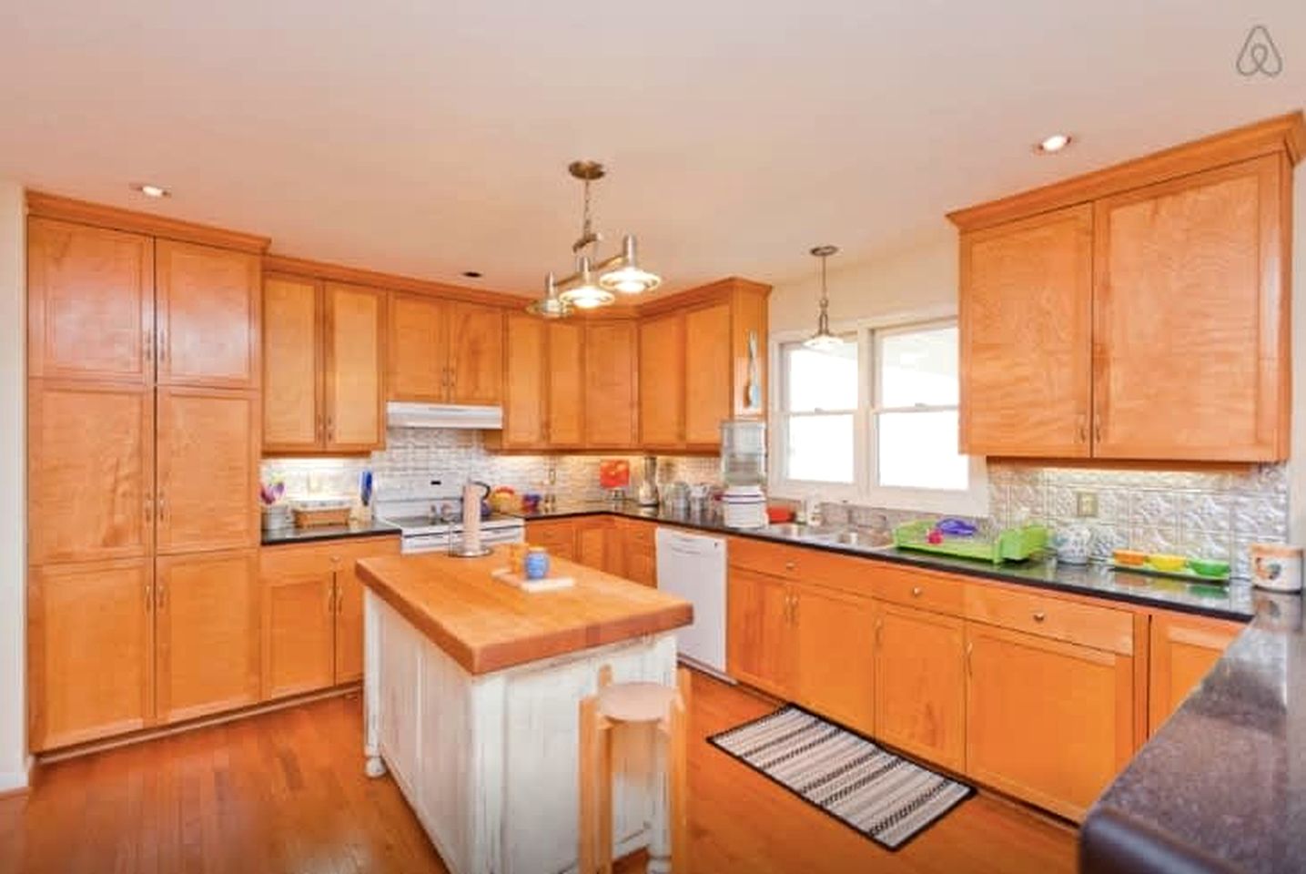 Beautiful Cozy Barn with Great Views in Franklin Tennessee