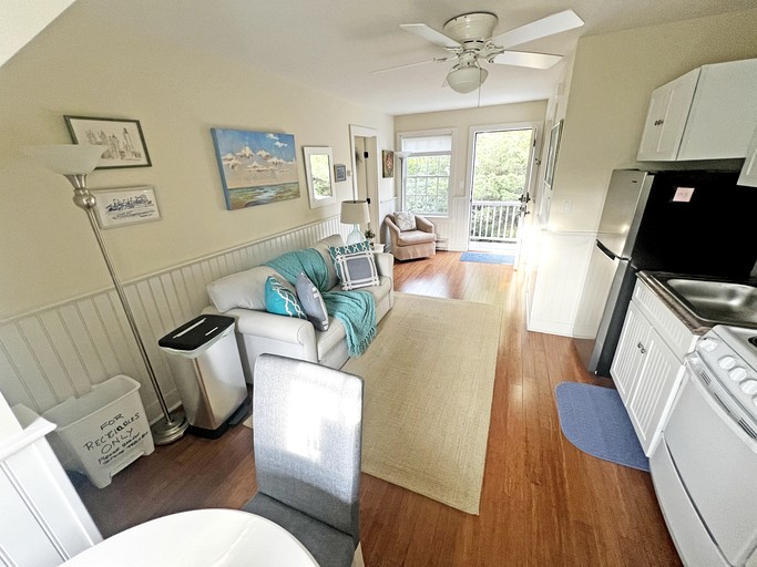 Cabins (United States of America, Jamestown, Rhode Island)