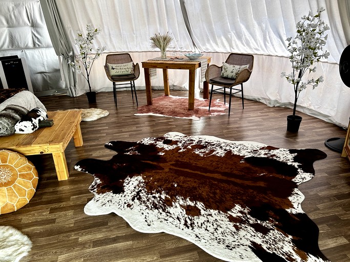 Domes (United States of America, Hermosa, South Dakota)