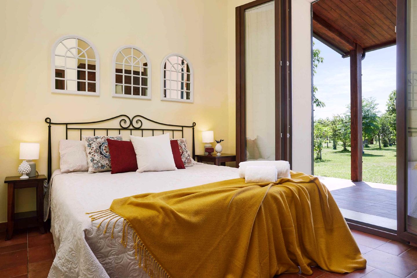 Beautiful Eco-Friendly Villa with Tropical Garden and Pool in Lido di Noto, Sicily