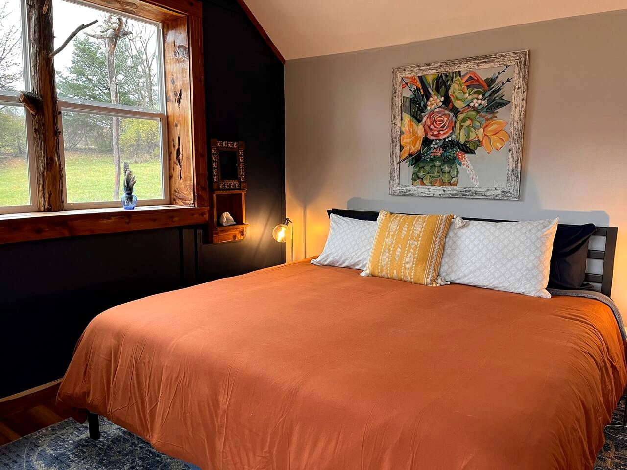 Beautiful Glamping Spot near Hartsburg, Missouri: Charming Pet-Friendly Cabin Perfect for a Family Vacation