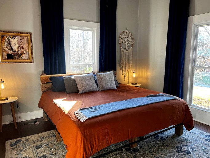 Cabins (United States of America, Hartsburg, Missouri)