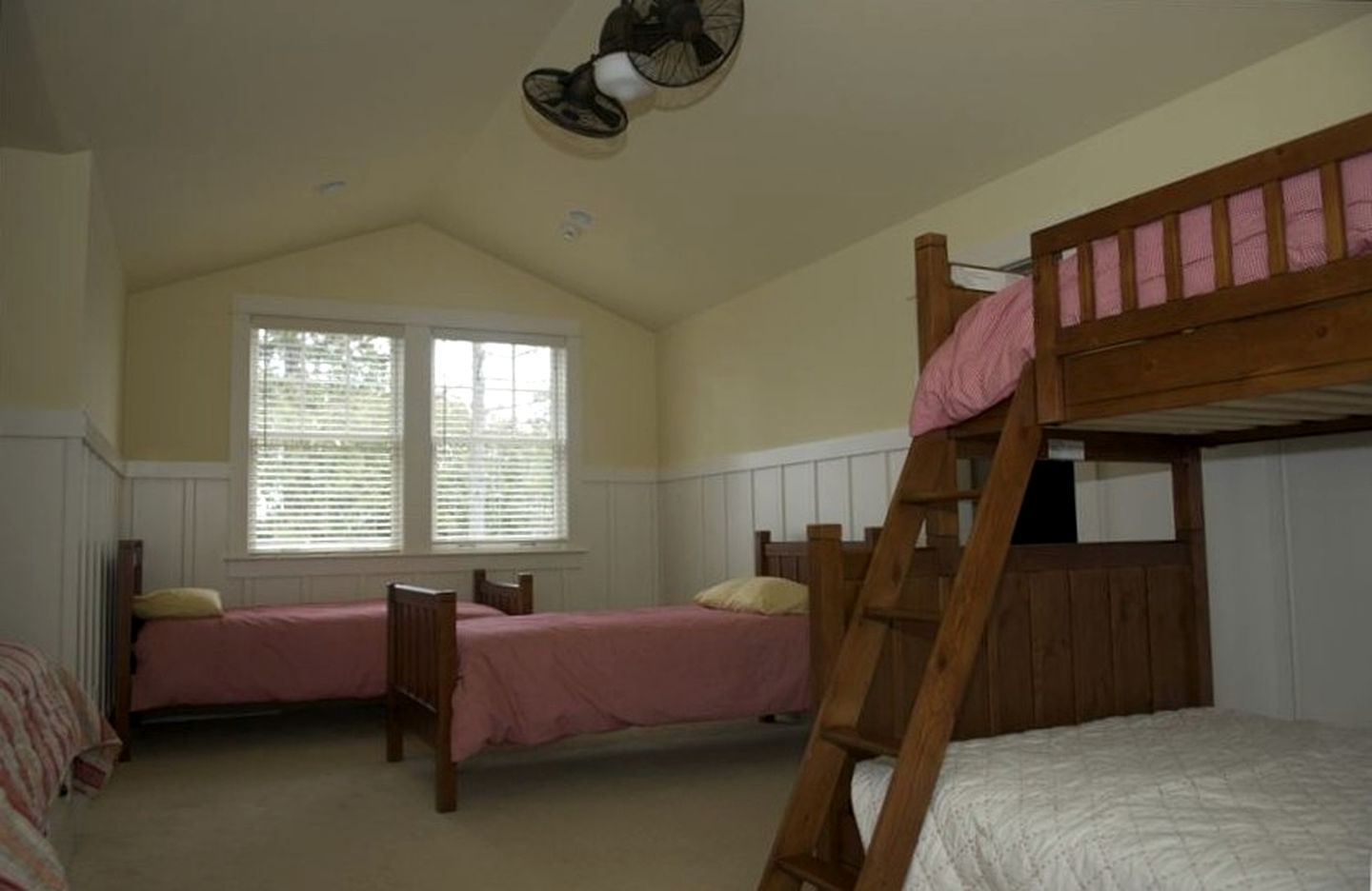 Beautiful and Spacious Vacation Rental with Lake Views in the Grand Traverse Bay Area, Michigan