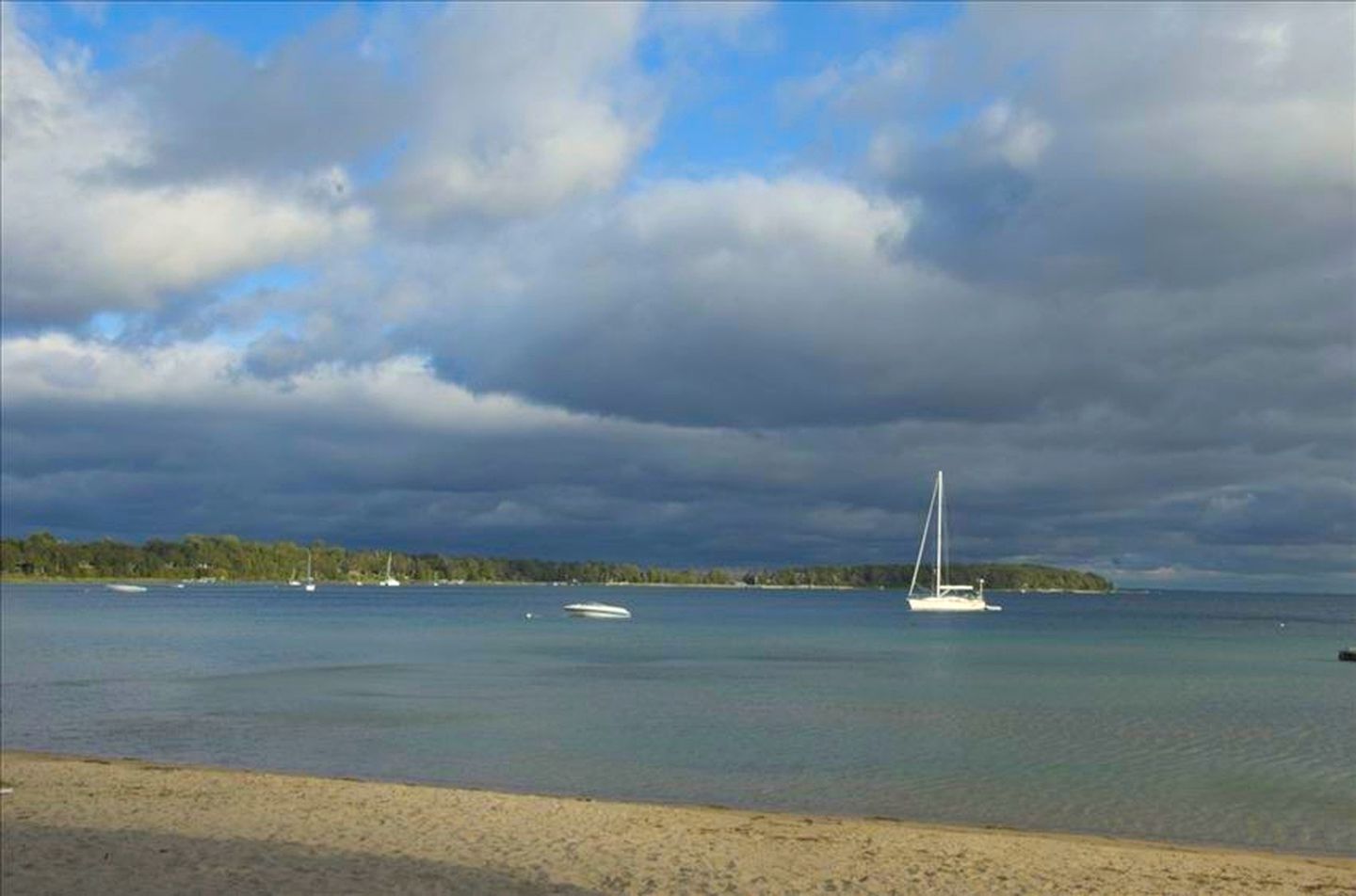 Beautiful and Spacious Vacation Rental with Lake Views in the Grand Traverse Bay Area, Michigan