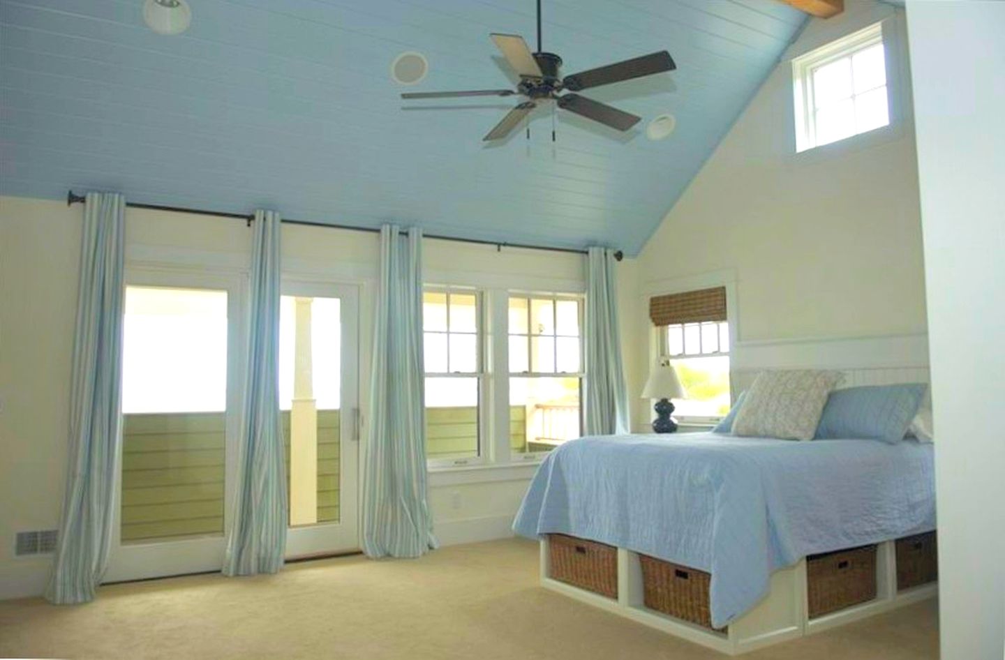 Beautiful and Spacious Vacation Rental with Lake Views in the Grand Traverse Bay Area, Michigan