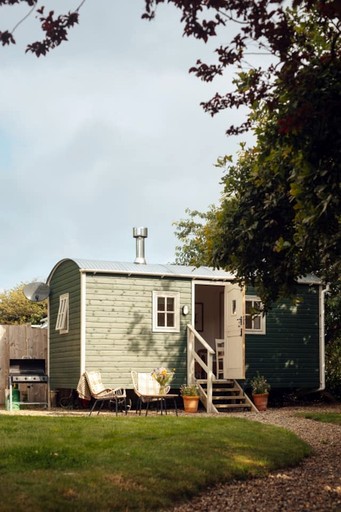 Huts (United Kingdom, Haverfordwest, Wales)