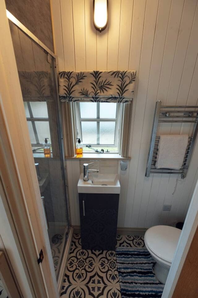 Beautiful Hut with Incredible Vistas in Haverfordwest, Wales