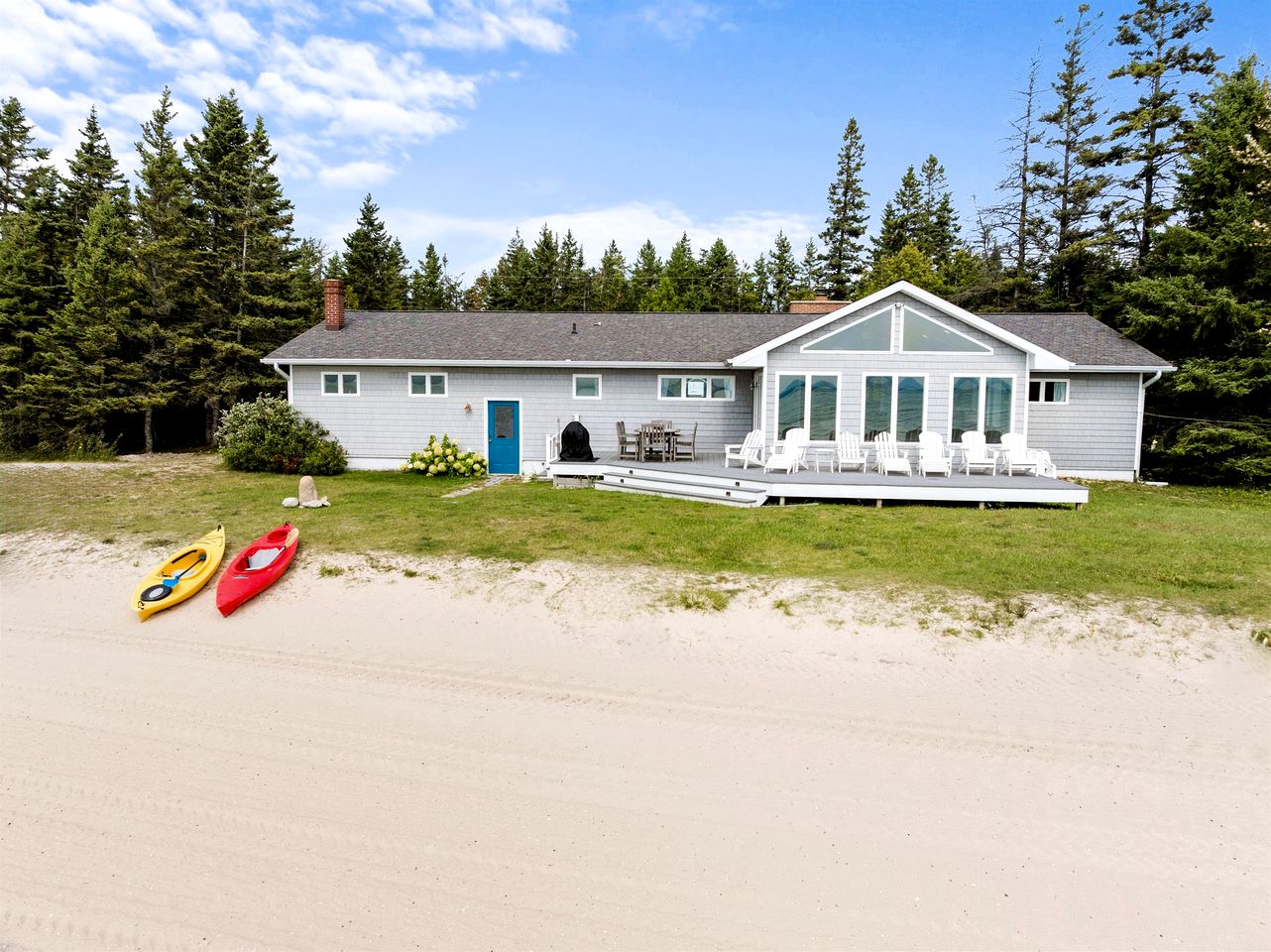 Beautiful Lakefront Cottage with Fire Pit in St. Ignace, Michigan