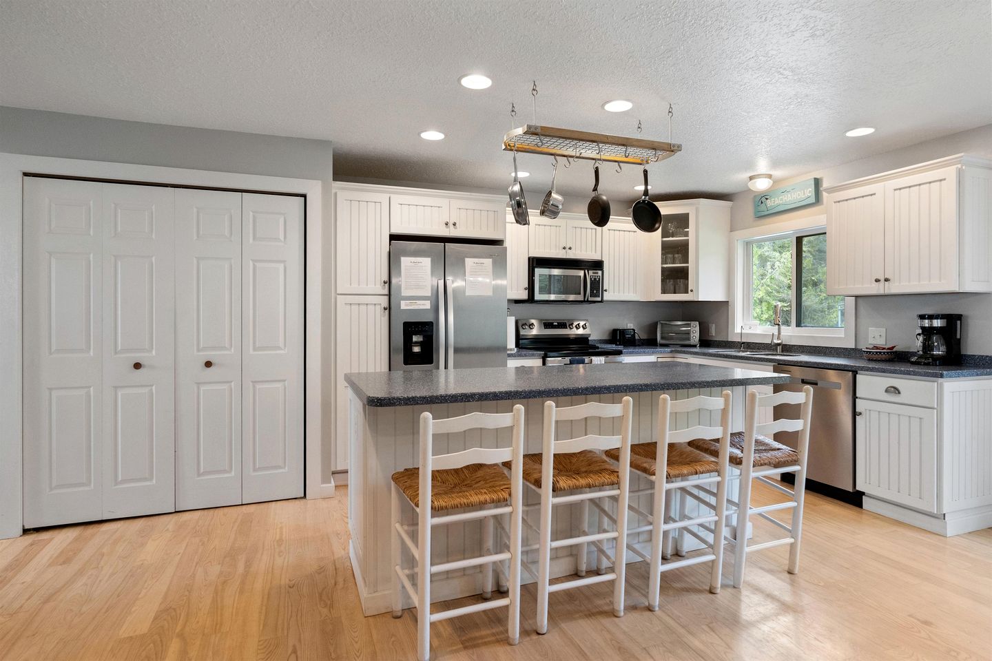 Beautiful Lakefront Cottage with Fire Pit in St. Ignace, Michigan