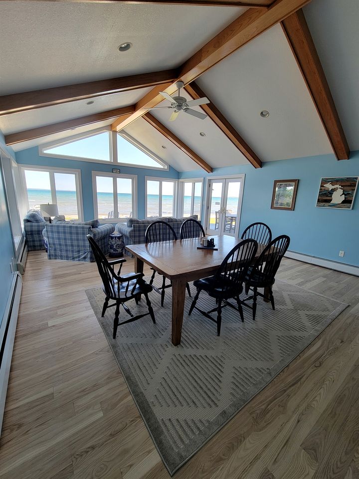 Beautiful Lakefront Cottage with Fire Pit in St. Ignace, Michigan