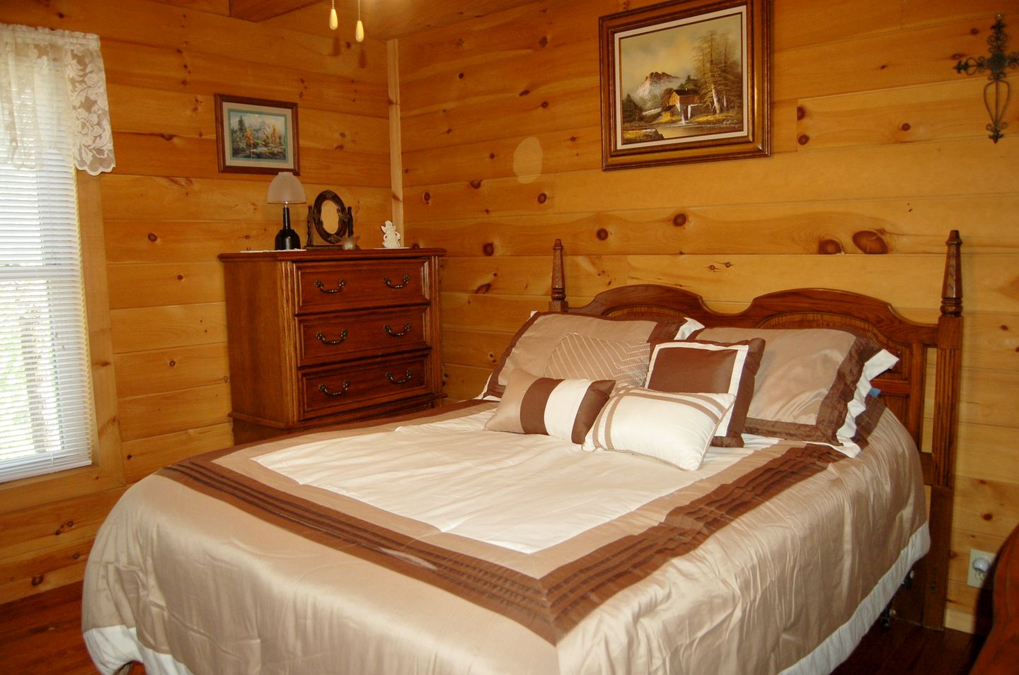 Beautiful Lakefront Log Cabin On Peaceful Laurel Lake Lake Lure Area