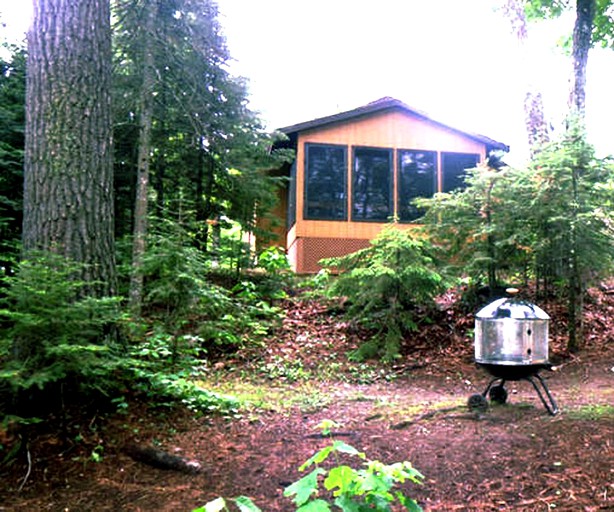 Parsons Vacation Rentals Bear Den, Cabins, Presque Isle, United States of America Glamping Hub