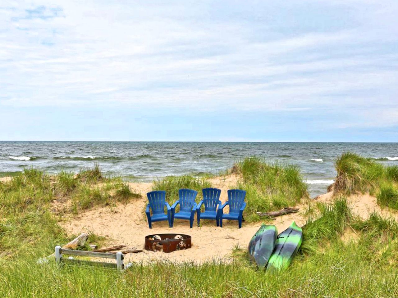 Beautiful Lakeside Cottage Rental on the Shore of Lake Michigan in Grand Haven