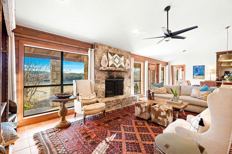 Cabins (United States of America, Ingram, Texas)