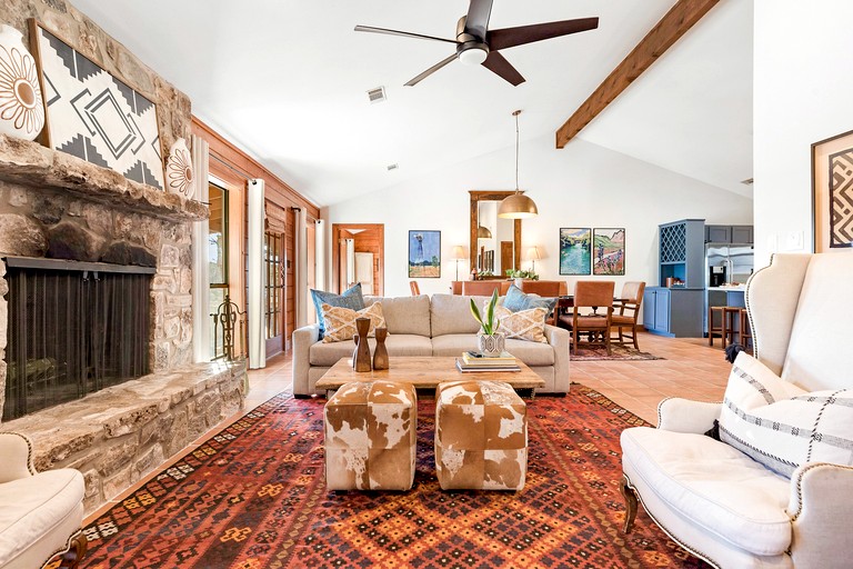 Cabins (United States of America, Ingram, Texas)