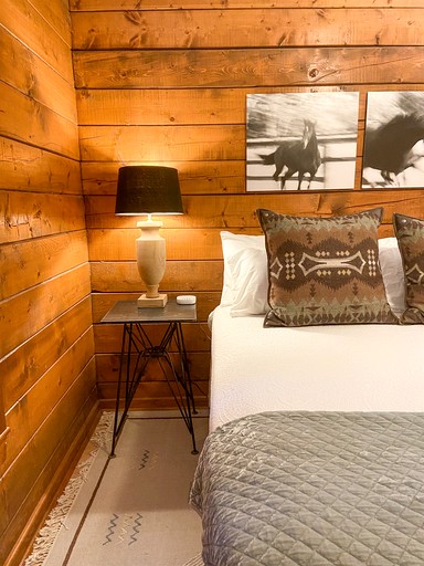 Cabins (United States of America, Ingram, Texas)