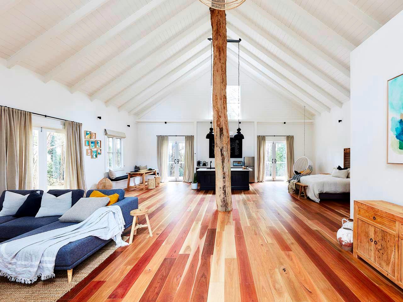 Beautiful Mornington Peninsula Accommodation in a Barn for a Unique Romantic Getaway in Victoria
