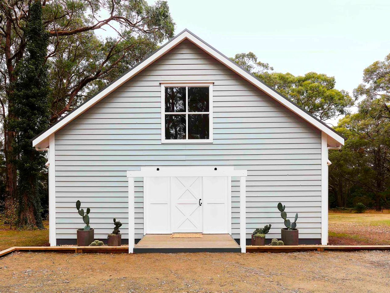 Beautiful Mornington Peninsula Accommodation in a Barn for a Unique Romantic Getaway in Victoria