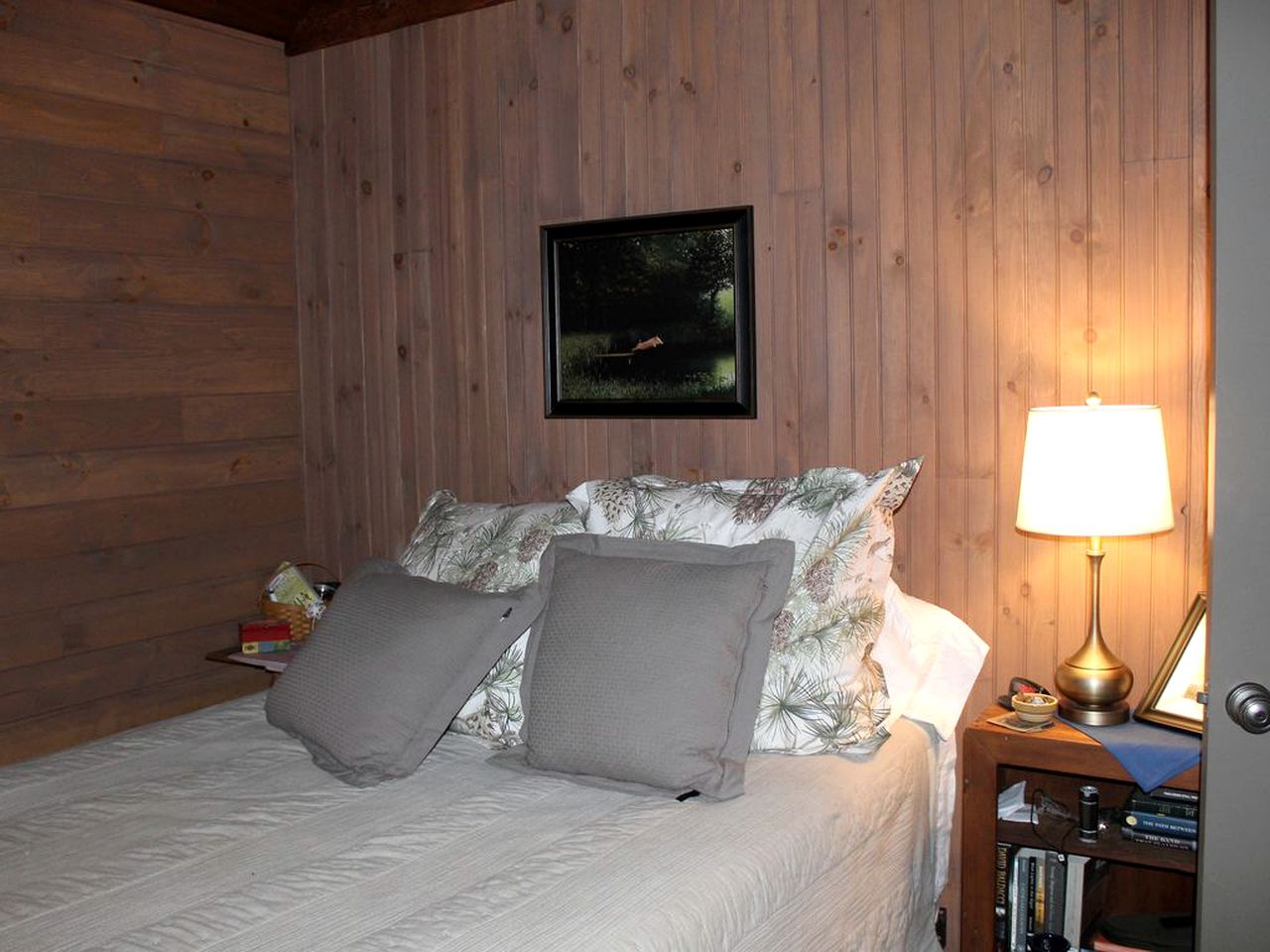 Cottage On The Shores Of Piper Pond, Cabins, Abbot, United States of