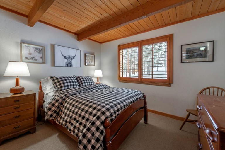 RU Beautiful North Shore Lake Tahoe Home, Vacation Rentals, Tahoe