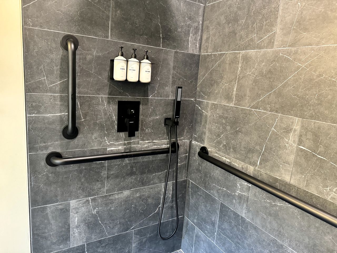 Beautiful Secluded Cabin in Anchorage, Alaska