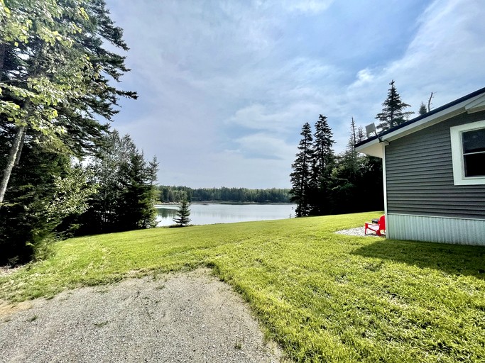 Cabins (United States of America, Milbridge, Maine)