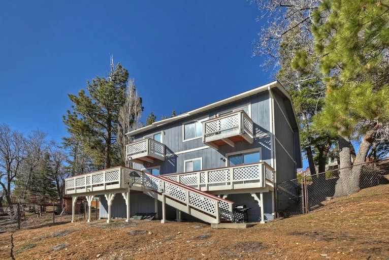 Cottages (United States of America, Big Bear Lake, California)